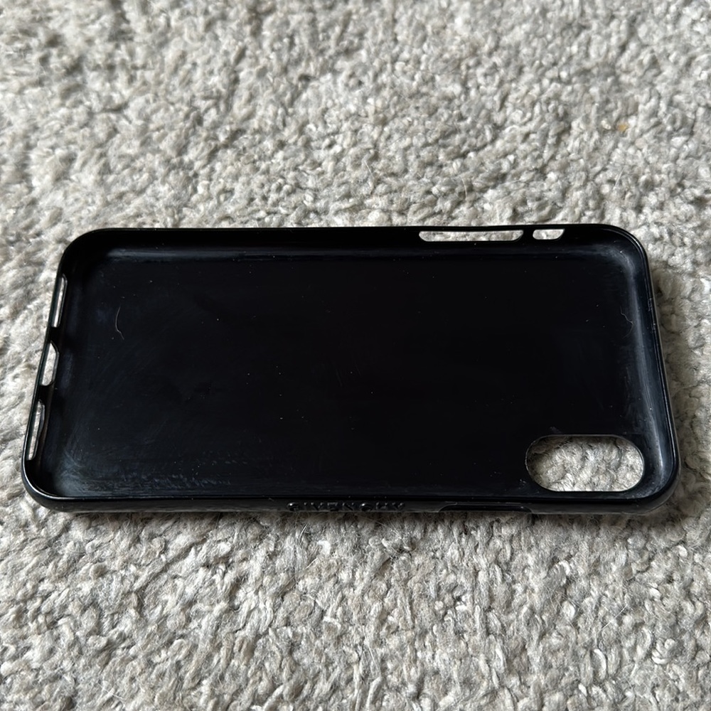 Givenchy iPhone case - Picture 5 of 6